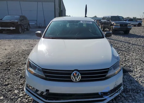 2015 Volkswagen Jetta Base z USA, uszkodzony, nr VIN 3VW2K7AJ1FM257044